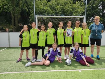 školský pohár SFZ futbal žiačok ZŠ 30.5. 2023