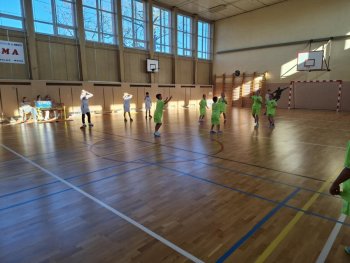 okresné kolo vo vybíjanej najmladších dievčat a chlapcov ZŠ