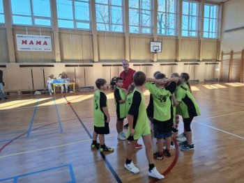 okresné kolo vo vybíjanej najmladších dievčat a chlapcov ZŠ