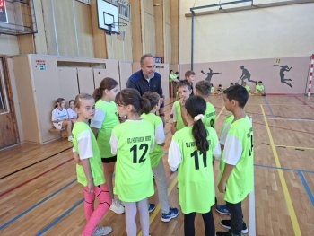 okresné kolo vo vybíjanej najmladších dievčat a chlapcov ZŠ