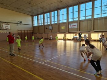 okresné kolo vo vybíjanej najmladších dievčat a chlapcov ZŠ