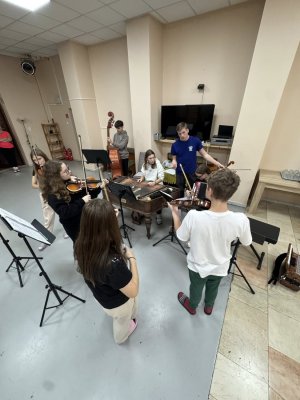 SÚSTREDENIE - DFS Vartášik