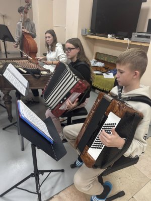 SÚSTREDENIE - DFS Vartášik