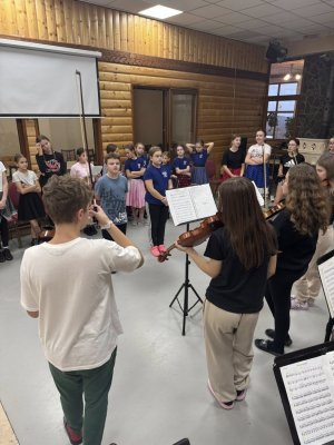 SÚSTREDENIE - DFS Vartášik