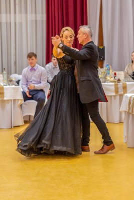 Vartášikovci plesali