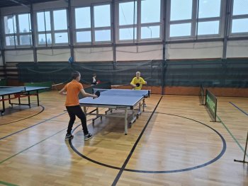 okresné kolo v stolnom tenise chlapcov a dievčat