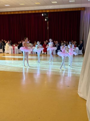 Vystúpenie baleťáčik - ples Litava a Hontianske Nemce