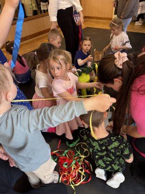 Stavanie májov a Otvorenie brán mesta Krupina